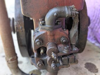 Stabilní motor Deutz značený orlicí - 10