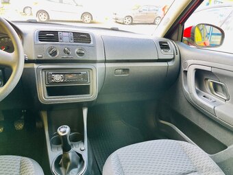 ŠKODA FABIA 1.2 i NAJETO JEN 37 TIS KM - 10