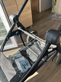 Maxi Cosi Street + black - 10