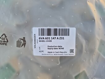 Škoda Fabia 15" kryty kol (poklice)  6VA071455 , 6VA601147A - 10