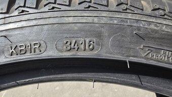 Zimní pneu 225/40/18 Good Year - 10