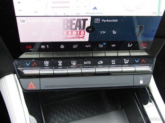Renault Espace VI  E-Tech Full hybrid 200 Iconic 7 míst - 10
