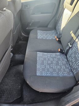 Ford Fiesta 1.4 TDCi (2004) - 10