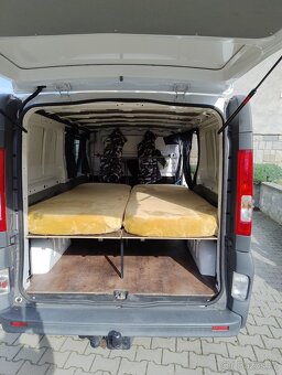 Opel Vivaro. - 10
