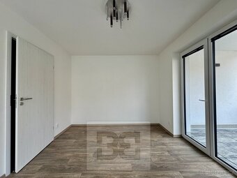 Pronájem 1/2 kapacity ordinace, 50 m2 - Střelice - 10