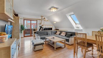 Velký rodinný dům 6 + 2, na pozemku 1.067 m2, Tuchoměřice, P - 10