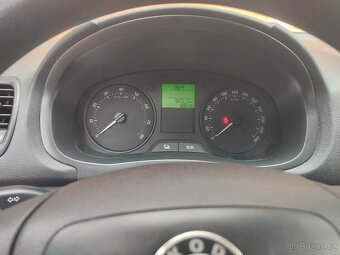 2011 facelift Škoda Fabia 1.4i 16V 63 kW - 10