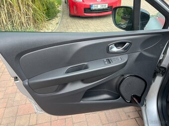 Renault Clio 0.9 TCe Serviska Tempomat 1. Majitel - 10