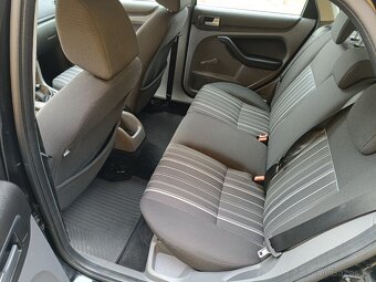 Ford Focus 1,6 benzín 11/2008 - 10