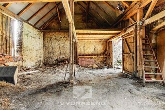 Dům (242 m2) s byty 4+kk (95,4 m2) a 3+kk (146,8 m2) v OV, Č - 10