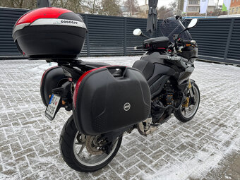 Triumph Tiger 1050 - 10