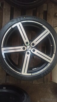 pneu 275/35Z R22 104Y - 10