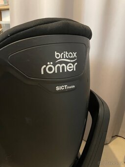Autosedačka otočná Britax römer - 10