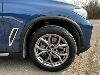 BMW X5 xDrive 45e 70t km top výbava - 10