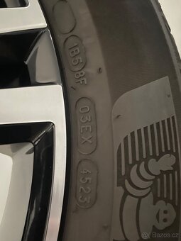 Orig zimní Volvo XC60 R-design r19 + 235/55/19 95% - 10