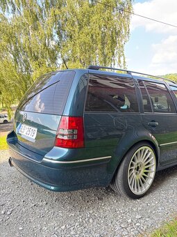 Volkswagen Bora Variant 2.3 V5 125kw AQN Highline - 10