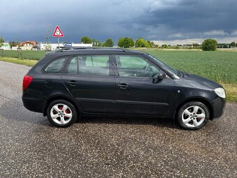 Škoda Fabia 2 Combi 1.4i 63kW 16V Ambiente - 10