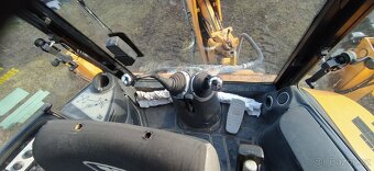 Bagr JCB 3CX - 10