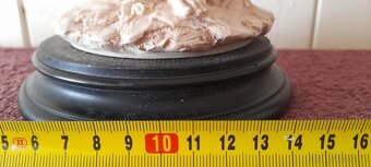 ALABASTROVÁ FIGURKA ITALSKÝ UMĚLEC "PEYRANO MORIS" - DÍVKA - 10