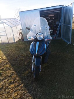 Piaggio Beverly 300 - 10
