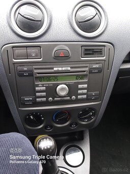 Prodám Ford Fusion 1,25 55kw najeto pouze118000 km - 10