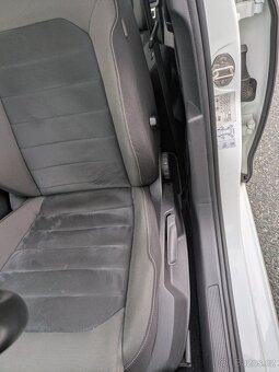 Volkswagen Golf VII 1.4 TGI Highline Hatchback DPH - 10