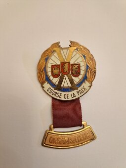 STARÉ MOSAZNÉ MEDAILE ZE  30.let - 10