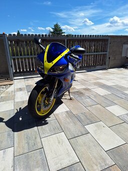 Yamaha R1 r.v. 1999 - 10