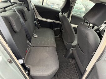 Toyota Yaris 1.3 VVT-i 64kW Automat - 10