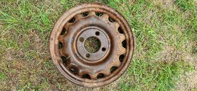 2xdisk rozmer 3x16 jeden s pneumatikou a 3,25x16 - 10