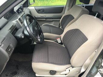 Nissan X-TRAIL 2.2 TDI - 10