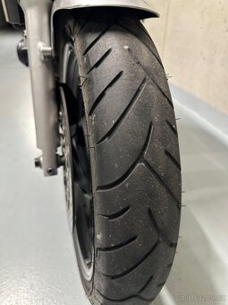 YAMAHA FZS 600 FAZER - 10