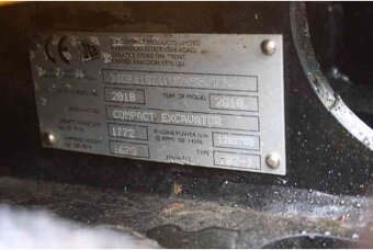 Minibagr JCB 18Z-1 - 10