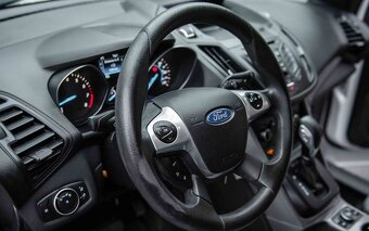 Ford KUGA 1.5 EcoBoost AWD SE - 10