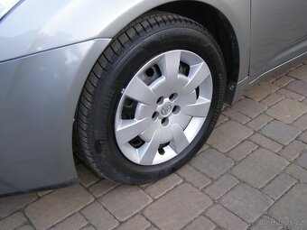Avensis 1.8i 108kw 130000km 1 majitel 2009 - 10