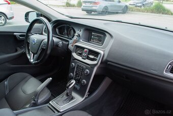 Volvo V40 D3 Momentum Automat - 10