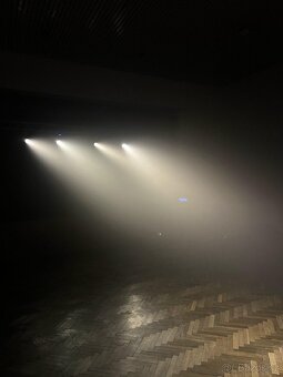 Shehds mini 7R 230w otočné hlavy - 10