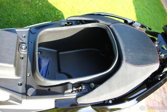 Kymco Xciting400i ABS limitovaná edice - 10