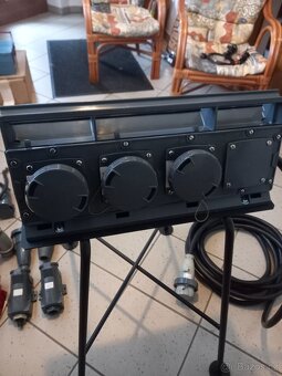 Rozvaděč 6x380V-32A TOP - 10