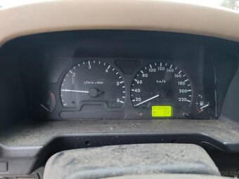 Prodám Land Rover Discovery 2 Td5 - 10