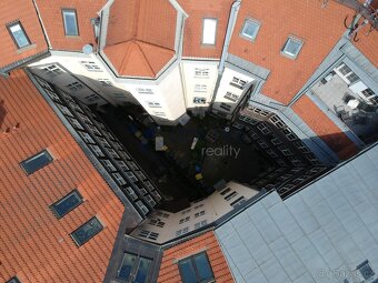 Pronájem ateliéru, 2+1, 112m2, 4.p., ul. Všehrdova, Praha 1  - 10