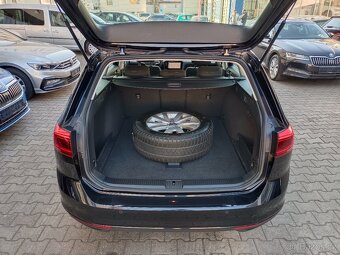 VW Passat B8 2.0TDI 147kW 4x4 DSG Virtual Matrix ACC ERGO Qi - 10