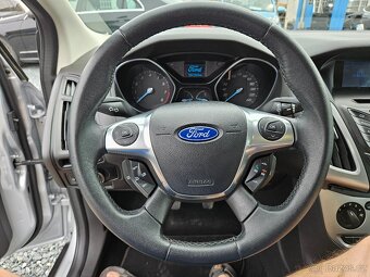 FORD FOCUS 1.6i 77KW HATCHBACK 2011 102TKM - 10