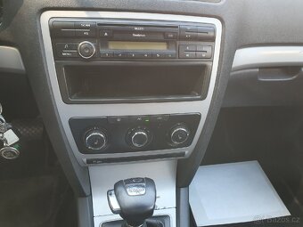 Škoda Octavia Combi 2 1,6TDi CR77kW DSG - 10