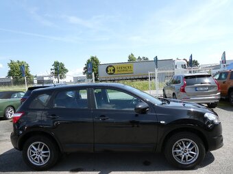 Nissan Qashqai 1.5 dCi 81kW serviska, 2.majitel - 10
