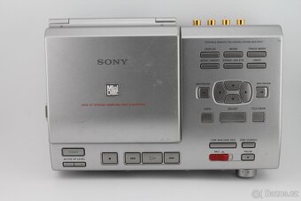 SONY Minidisc Walkman rekordér s dokovací stanící - 10