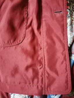 Dámská bunda s kapucí vel. M - 10