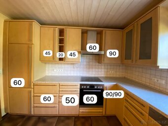 Moderní kuchyňská linka se spotřebiči - 10