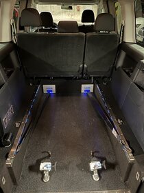 Auto pro vozíčkáře - ZTP - nájezdová rampa VW Caddy - 10