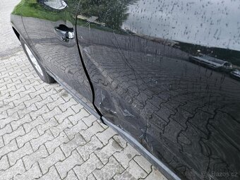 Audi Q5 2.0 TDI QUATTRO/ PRAVIDELNÝ SERVIS/ LEHKÁ OPRAVA. - 10